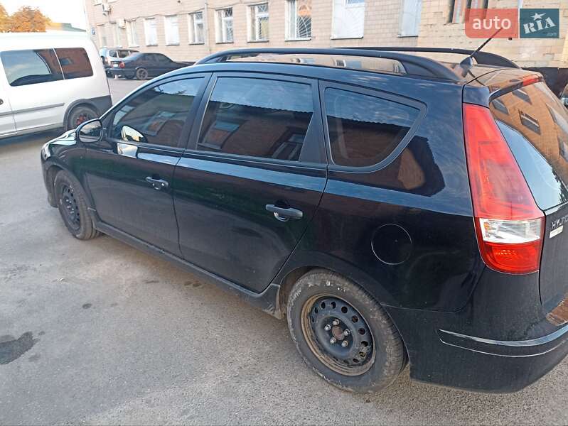 Універсал Hyundai i30 2012 в Чернігові