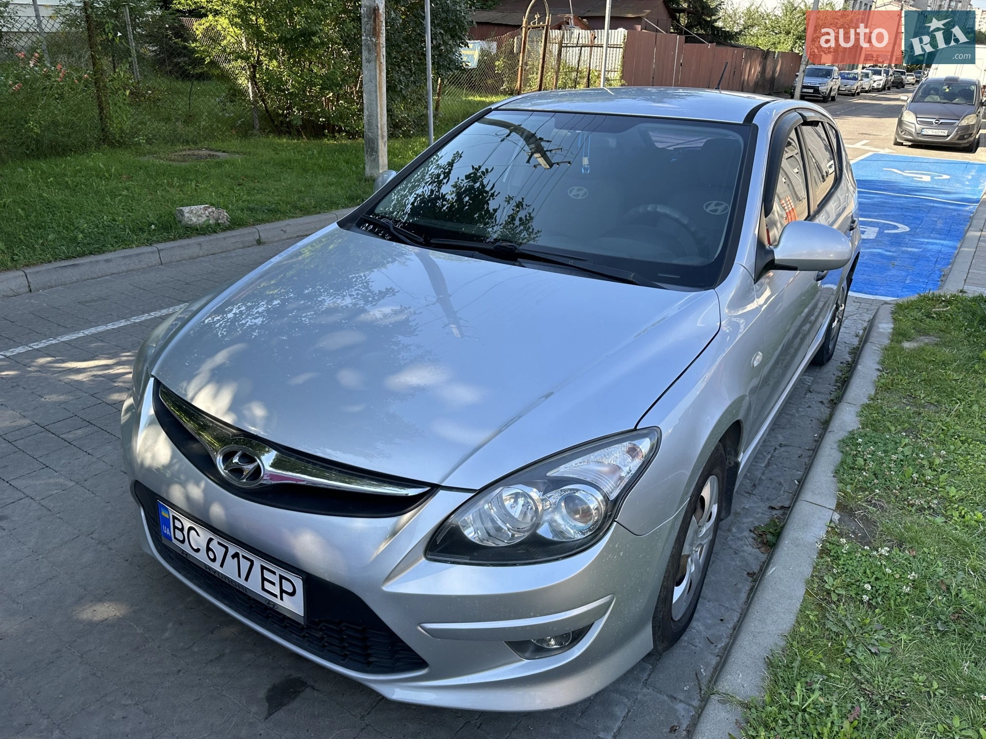2011 Hyundai i30 - фото 1