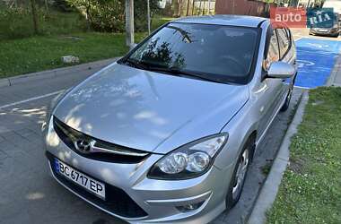 Хэтчбек Hyundai i30 2011 в Львове