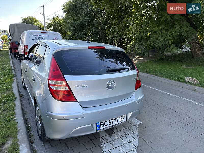 Хетчбек Hyundai i30 2011 в Львові