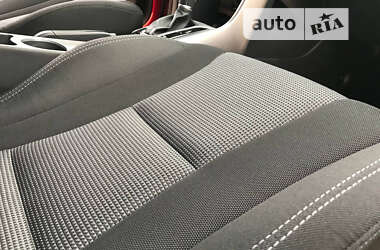 Хэтчбек Hyundai i30 2013 в 