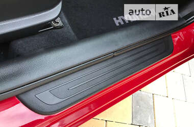 Хэтчбек Hyundai i30 2013 в 