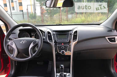 Хэтчбек Hyundai i30 2013 в 