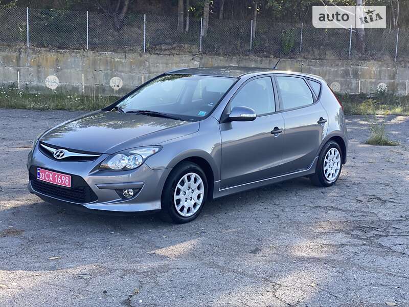 Хетчбек Hyundai i30 2011 в Луцьку