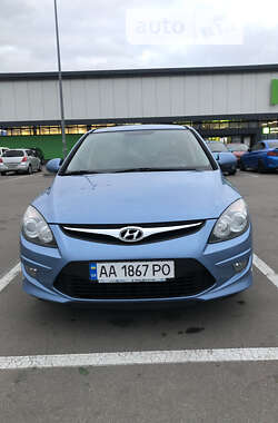 Хэтчбек Hyundai i30 2011 в Киеве