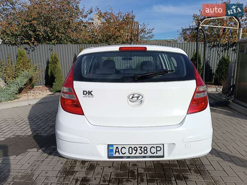 Хетчбек Hyundai i30 2007 в Любешові