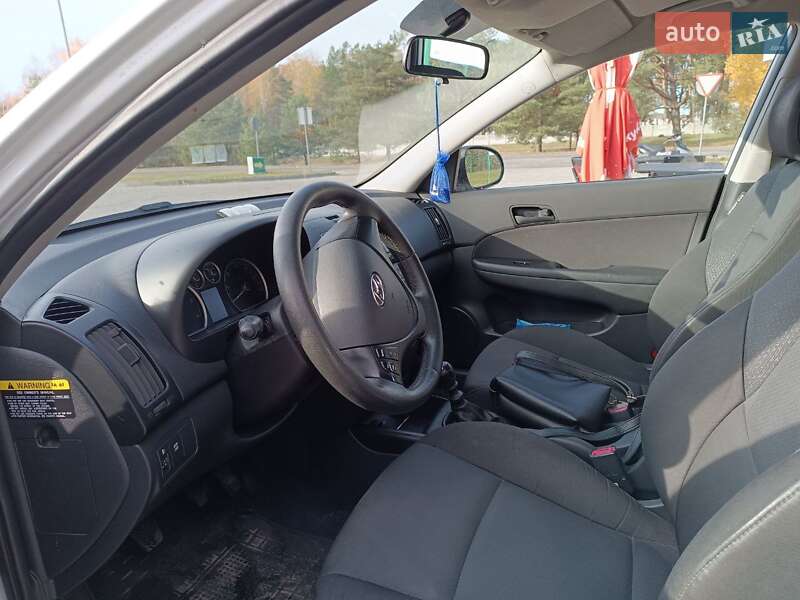 Хетчбек Hyundai i30 2007 в Любешові