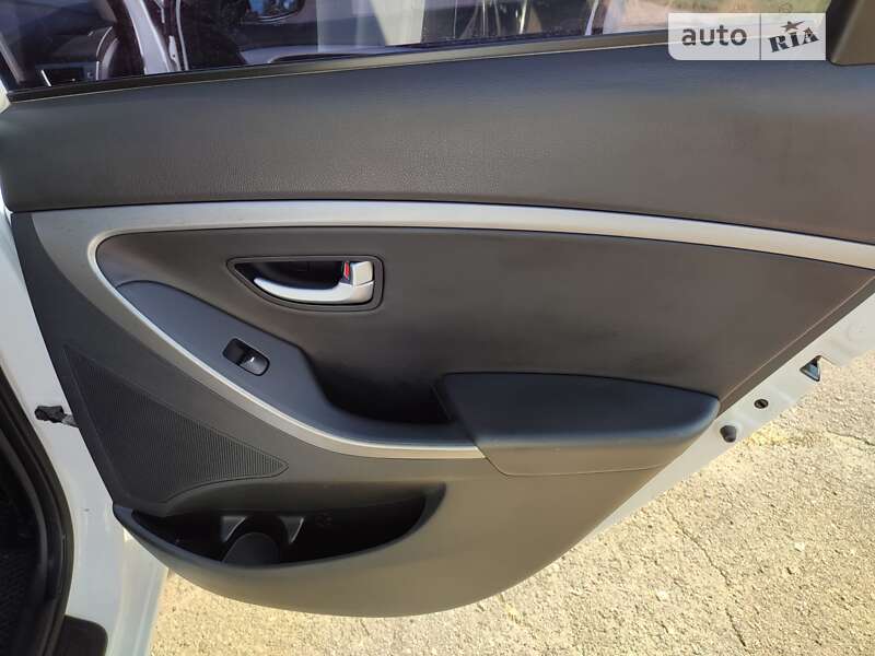 Хэтчбек Hyundai i30 2012 в Одессе фото 31 Хэтчбек Hyundai i30 2012 в Одессе