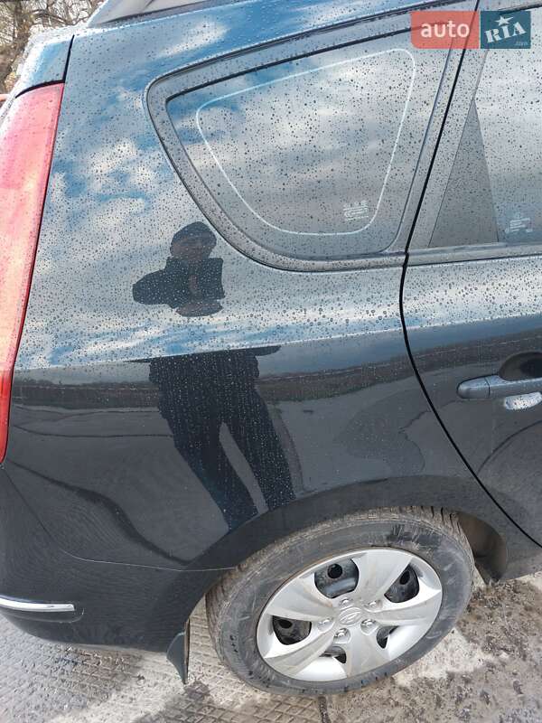 Универсал Hyundai i30 2009 в Чугуеве фото 11 Универсал Hyundai i30 2009 в Чугуеве