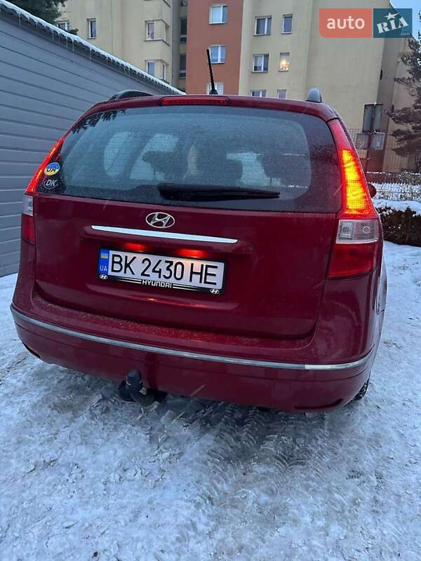 Універсал Hyundai i30 2009 в Кореці