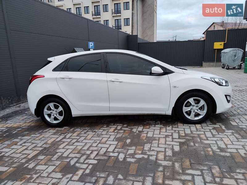 Хэтчбек Hyundai i30 2013 в Виннице