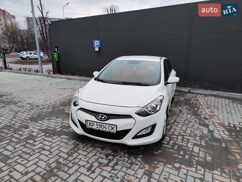 Хэтчбек Hyundai i30 2013 в Виннице