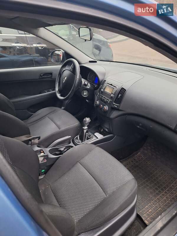 Хэтчбек Hyundai i30 2011 в Кременчуге