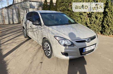 Хэтчбек Hyundai i30 2010 в Беляевке