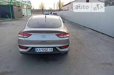 Фастбэк Hyundai i30 2018 в Богуславе