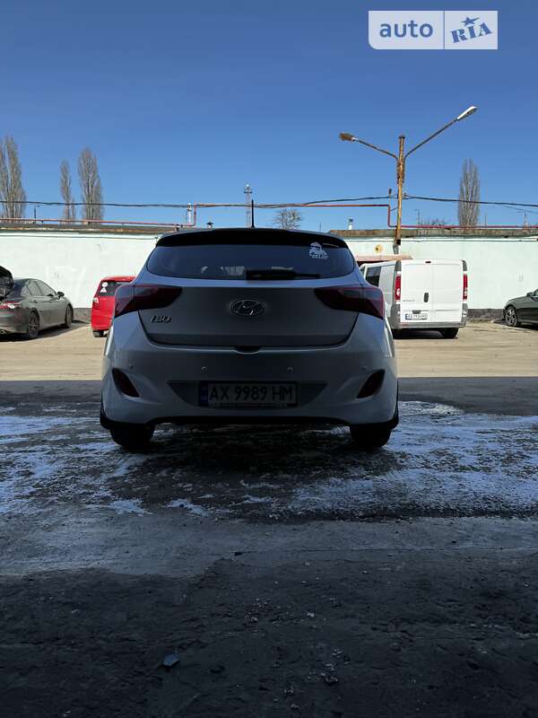 Хетчбек Hyundai i30 2013 в Харкові