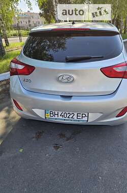 Хэтчбек Hyundai i30 2013 в Черноморске