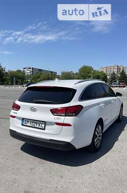 Универсал Hyundai i30 2018 в Запорожье