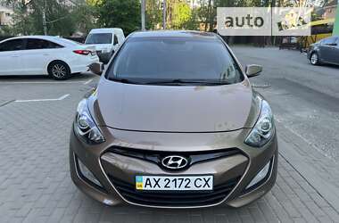 Хэтчбек Hyundai i30 2012 в Киеве