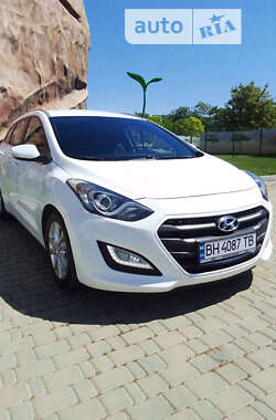 Универсал Hyundai i30 2015 в Одессе