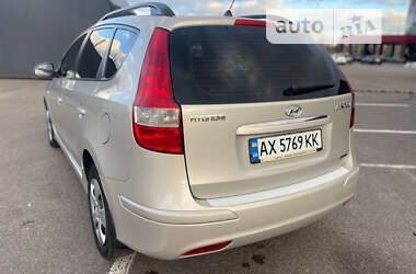 Универсал Hyundai i30 2011 в Киеве