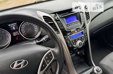 Универсал Hyundai i30 2013 в Калуше