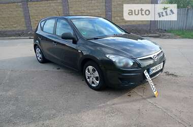 Хэтчбек Hyundai i30 2008 в Конотопе