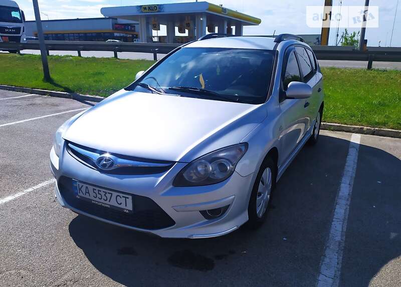 Універсал Hyundai i30 2010 в Києві