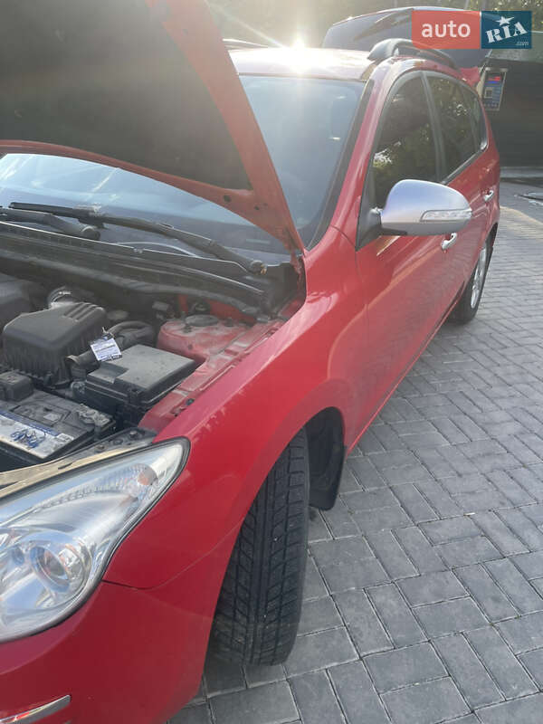 Універсал Hyundai i30 2008 в Кореці