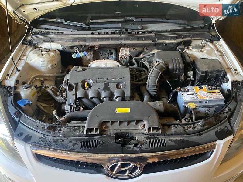 Універсал Hyundai i30 2009 в Міжгір'ї