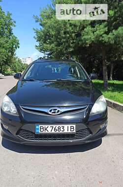 Універсал Hyundai i30 2012 в Рівному