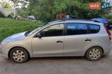 Універсал Hyundai i30 2008 в Рівному