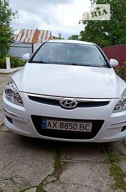 Универсал Hyundai i30 2009 в Барановке