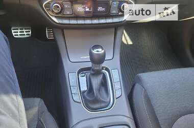 Хетчбек Hyundai i30 2021 в 