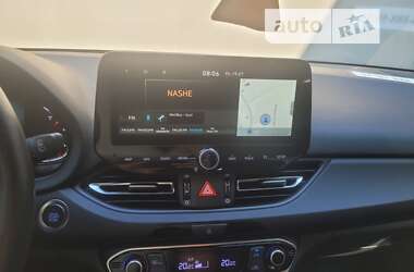 Хетчбек Hyundai i30 2021 в 