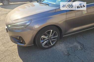Хетчбек Hyundai i30 2021 в 