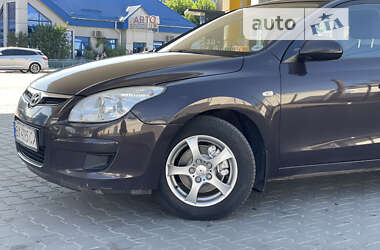 Хэтчбек Hyundai i30 2009 в Житомире