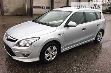 Універсал Hyundai i30 2011 в Рівному