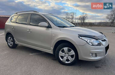 Универсал Hyundai i30 2011 в 