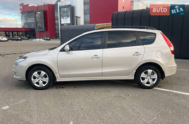 Универсал Hyundai i30 2011 в 
