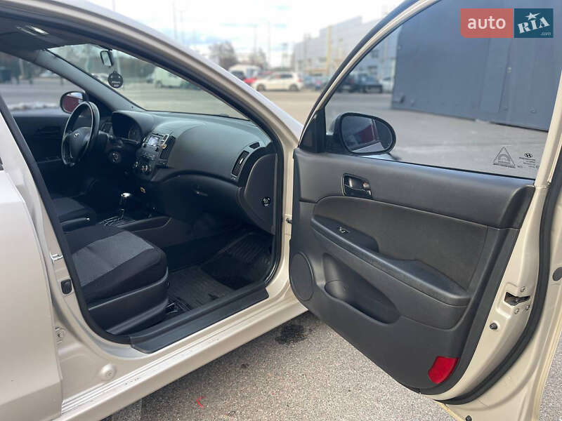Универсал Hyundai i30 2011 в Киеве