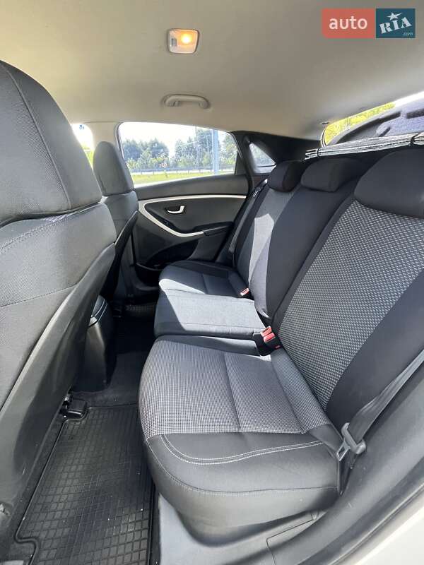 Хэтчбек Hyundai i30 2014 в Киеве