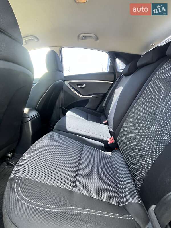 Хэтчбек Hyundai i30 2014 в Киеве