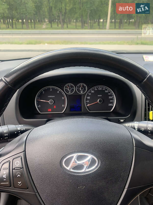 Універсал Hyundai i30 2011 в Дніпрі