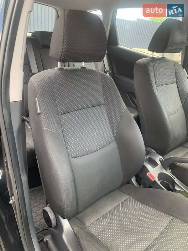 Універсал Hyundai i30 2011 в Дніпрі