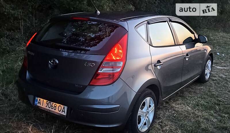 Хетчбек Hyundai i30 2010 в Українці