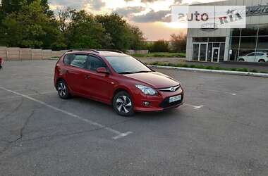 Универсал Hyundai i30 2012 в 