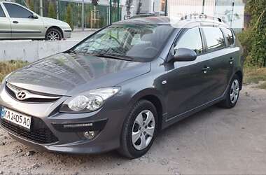 Универсал Hyundai i30 2010 в Днепре