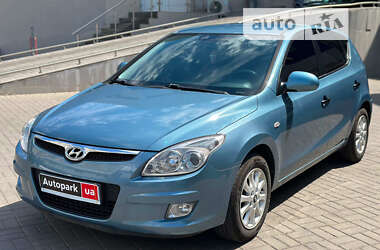 Хэтчбек Hyundai i30 2008 в Одессе