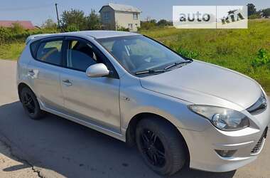 Хэтчбек Hyundai i30 2011 в Львове